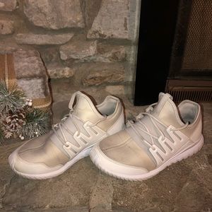 Adidas Tubular